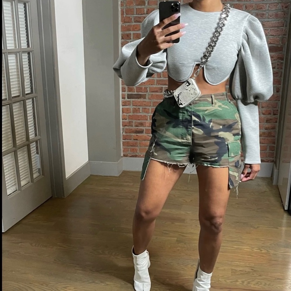 Zamar Lewis • Glam Camo Shorts Size:L